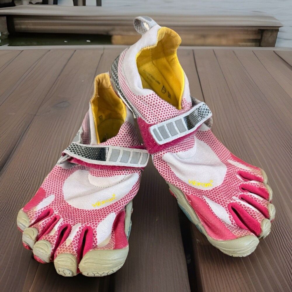 Women’s Vibram FiveFingers Gray/Berry Bikila w3493  Athletic Shoes size 39